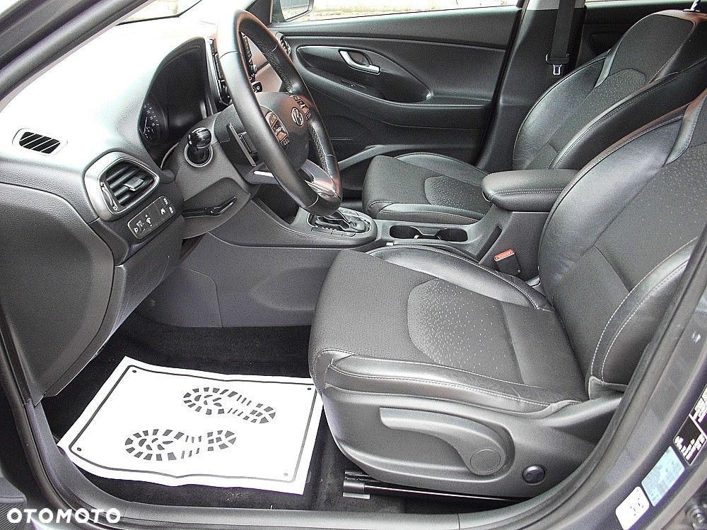 Hyundai i30 1.6 CRDI Premium DCT - 2