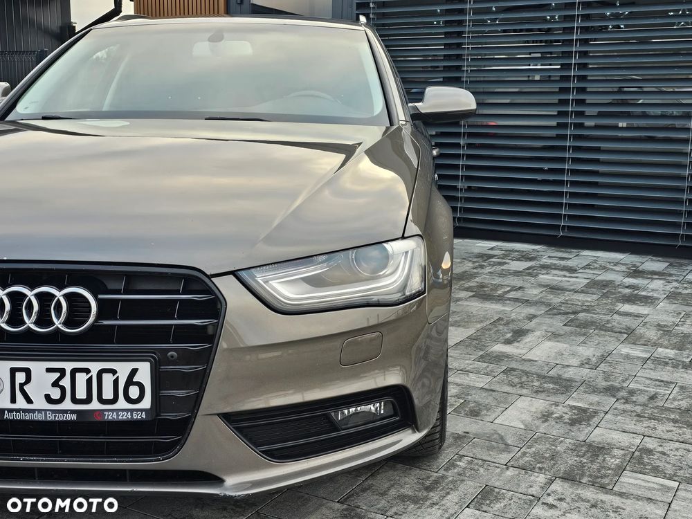 Audi A4 Avant 2.0 TDI DPF multitronic S line Sportpaket - 24