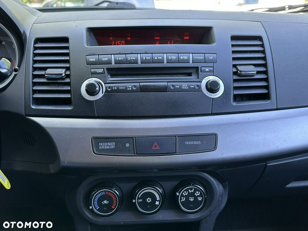 Mitsubishi Lancer - 18