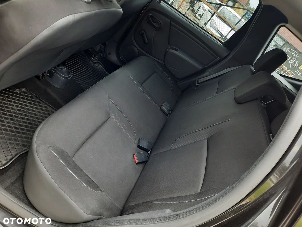Dacia Duster 1.6 SCe Laureate S&S - 18