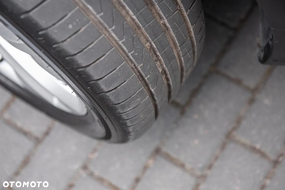 Opel Crossland X 1.2 T Eco Design Line S&S - 32