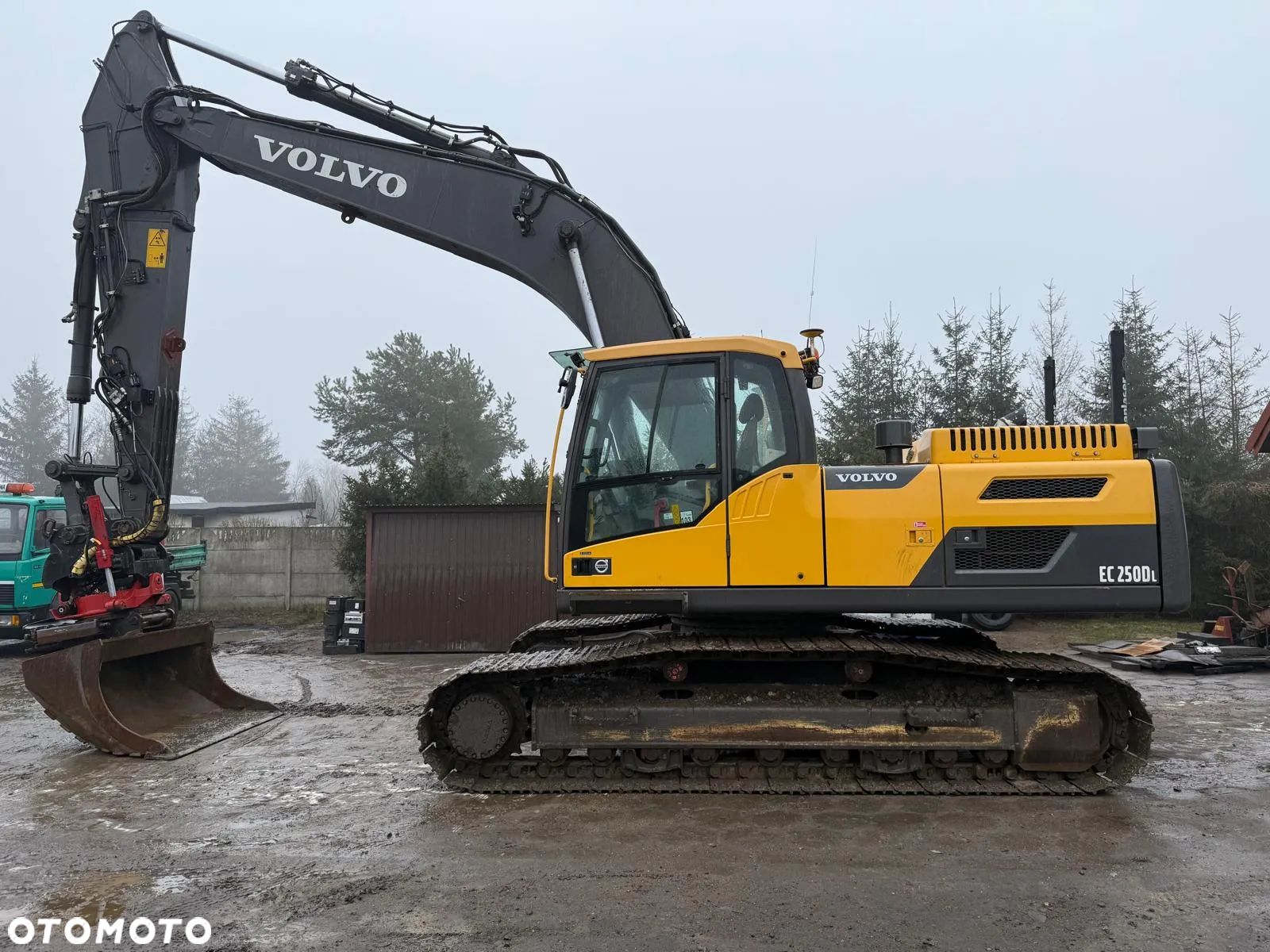 Volvo EC 250DL - 1