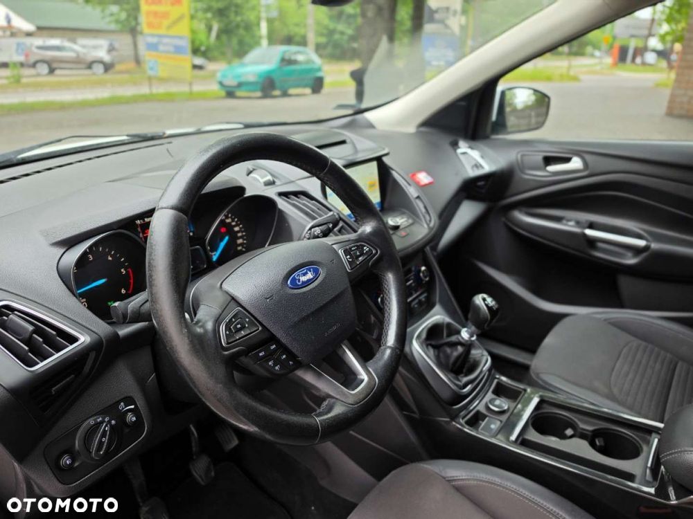 Ford Kuga - 20