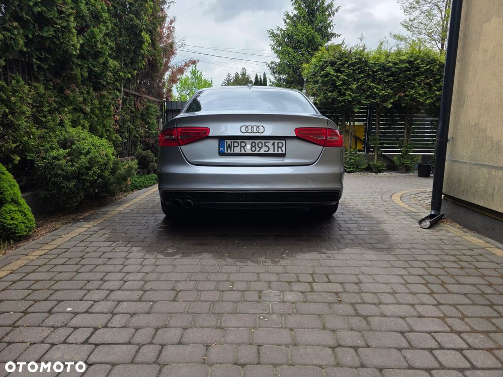 Audi A4 Limousine - 7