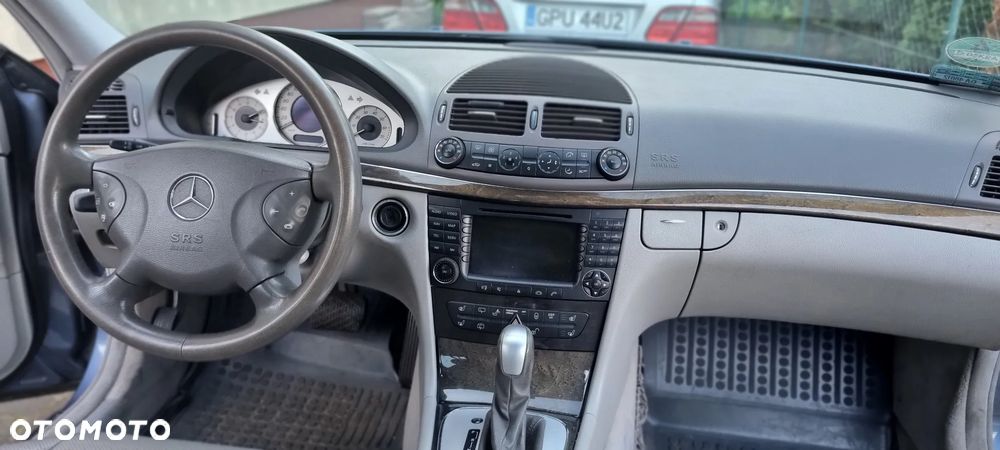 Mercedes-Benz Klasa E 320 T Avantgarde - 10