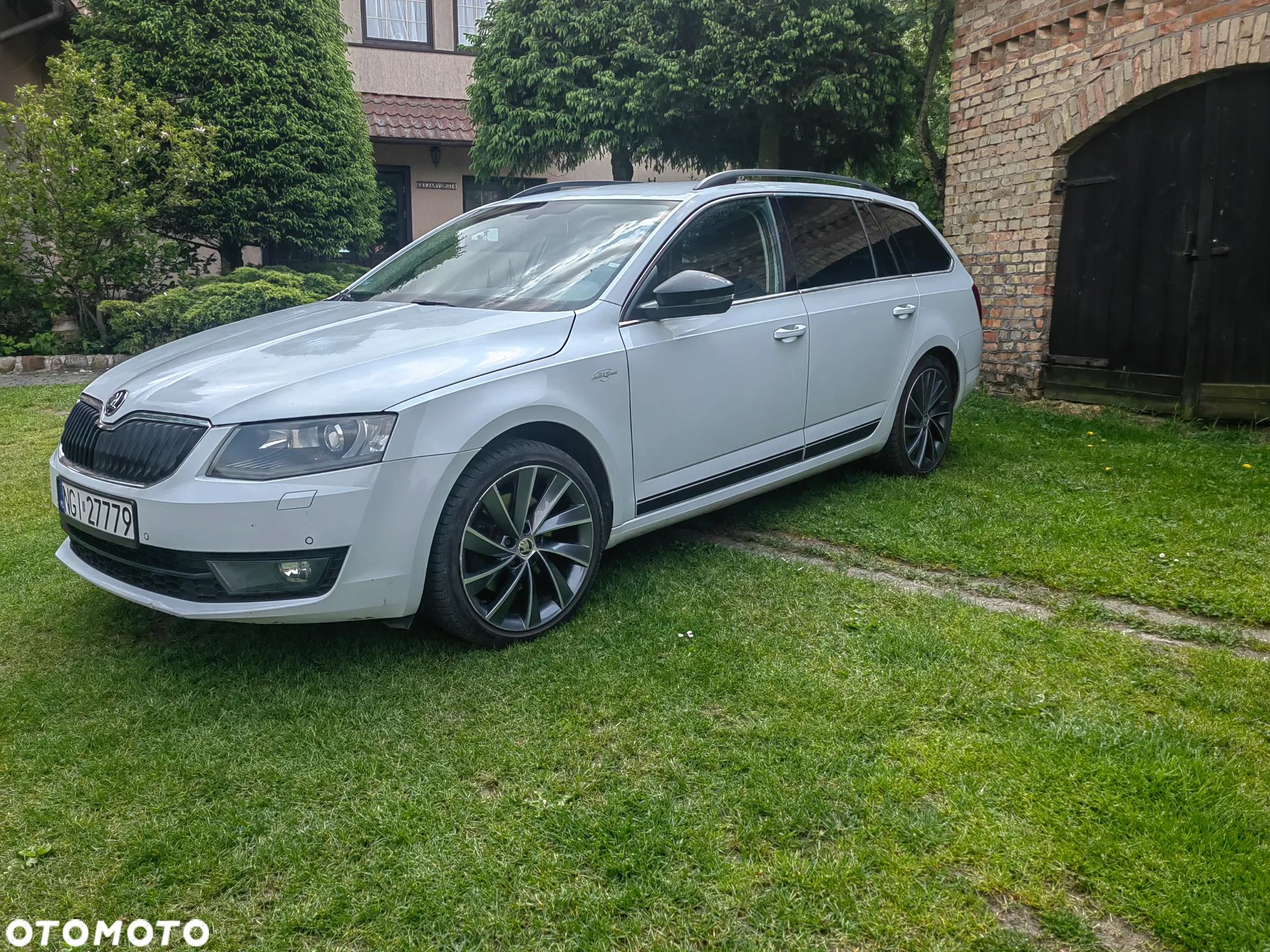 Skoda Octavia 2.0 TDI 4x4 L&K DSG - 1