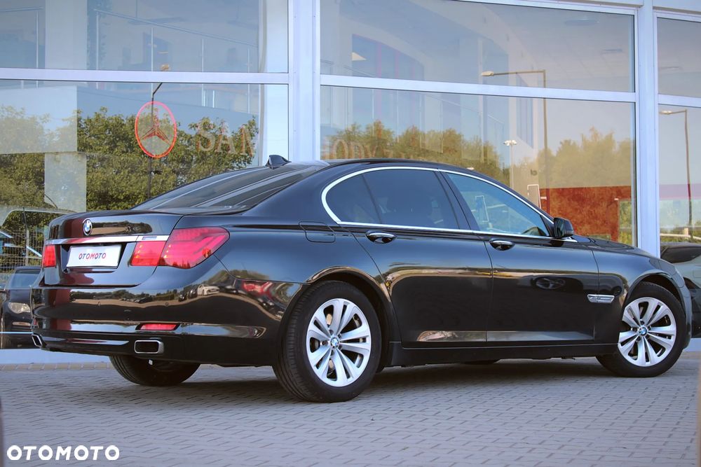 BMW Seria 7 740d xDrive - 6