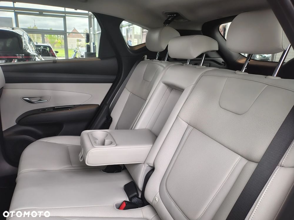 Hyundai Tucson 1.6 T-GDi HEV Platinum 4WD - 17