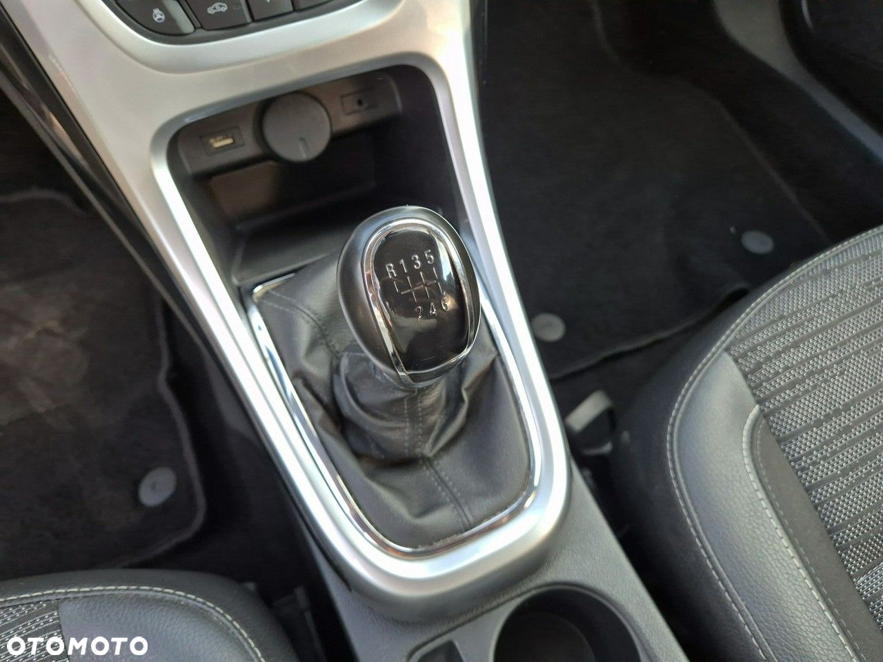 Opel Astra - 16