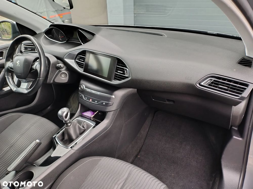 Peugeot 308 1.6 BlueHDi Active S&S - 9