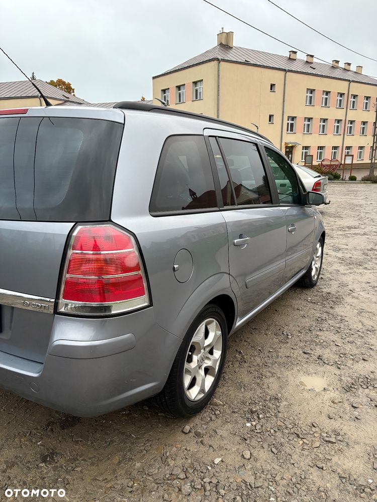 Opel Zafira 1.9 CDTI Sport - 5