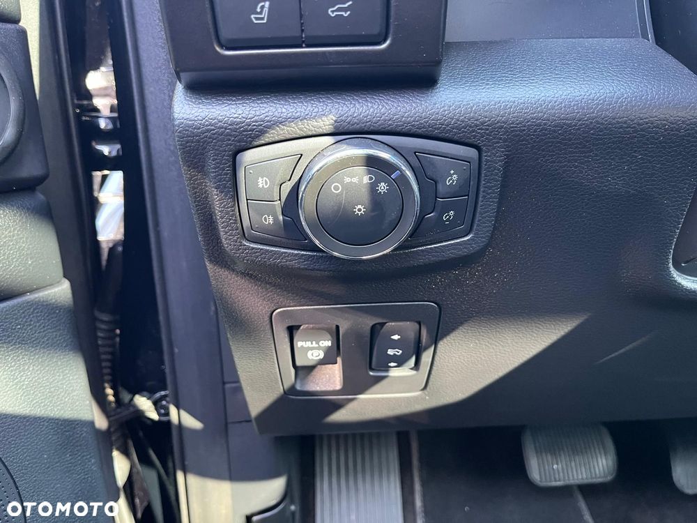 Ford Expedition - 19