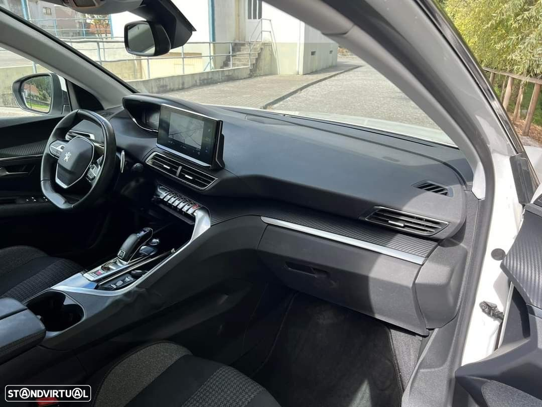 Peugeot 3008 1.5 BlueHDi Allure EAT8 - 22