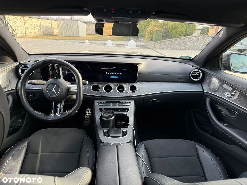 Mercedes-Benz Klasa E - 12