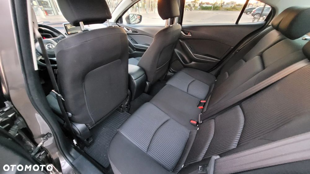 Mazda 3 - 10