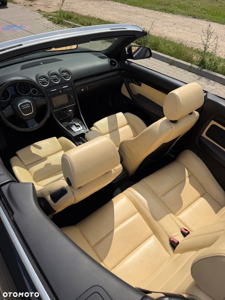 Audi A4 Cabrio 3.2 FSI Multitronic - 20