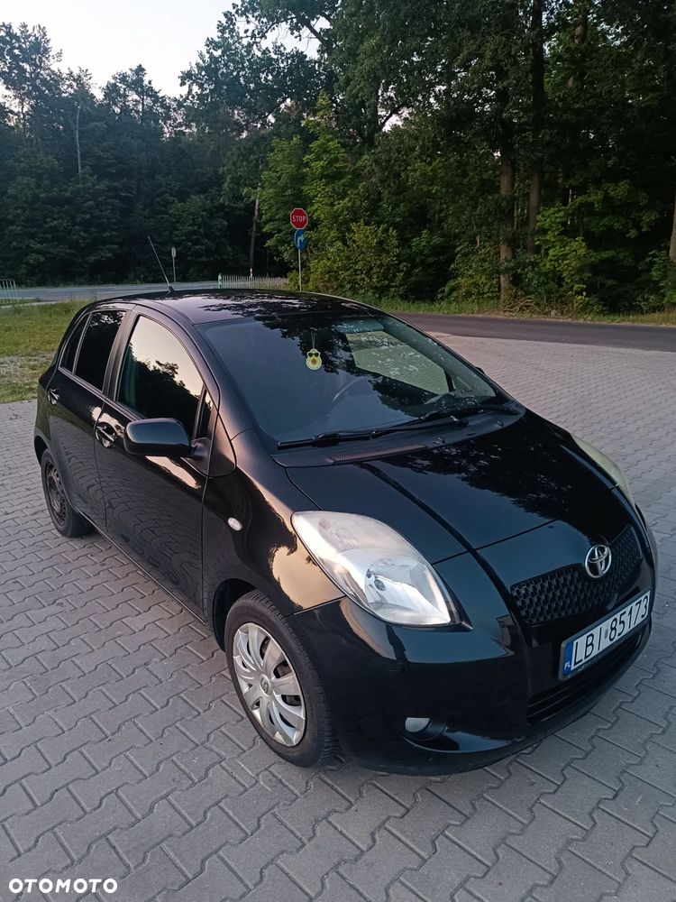 Toyota Yaris 1.3 Sol - 3