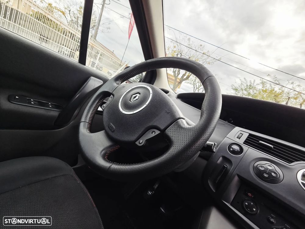 Renault Scénic 1.5 dCi Conquest - 12