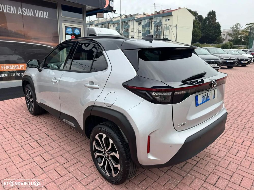 Toyota Yaris Cross 1.5 HDF Comfort Plus AWD - 42