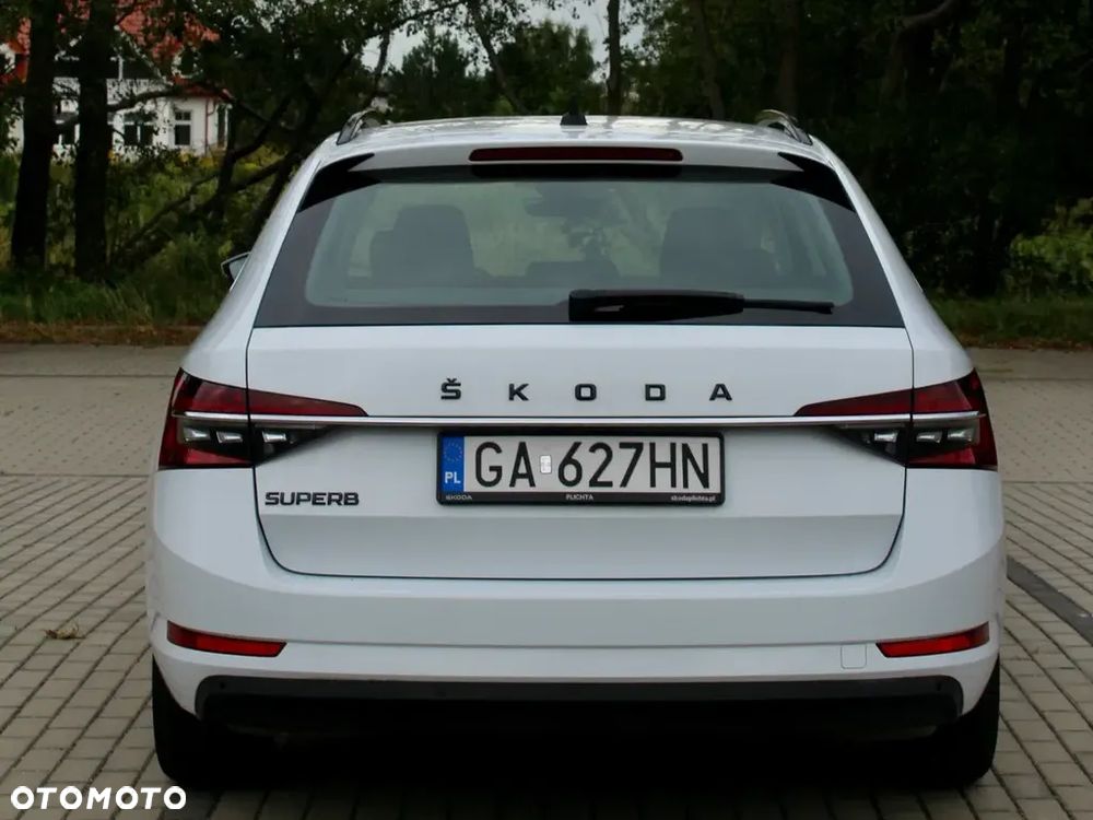 Skoda Superb 2.0 TSI Ambition DSG - 5