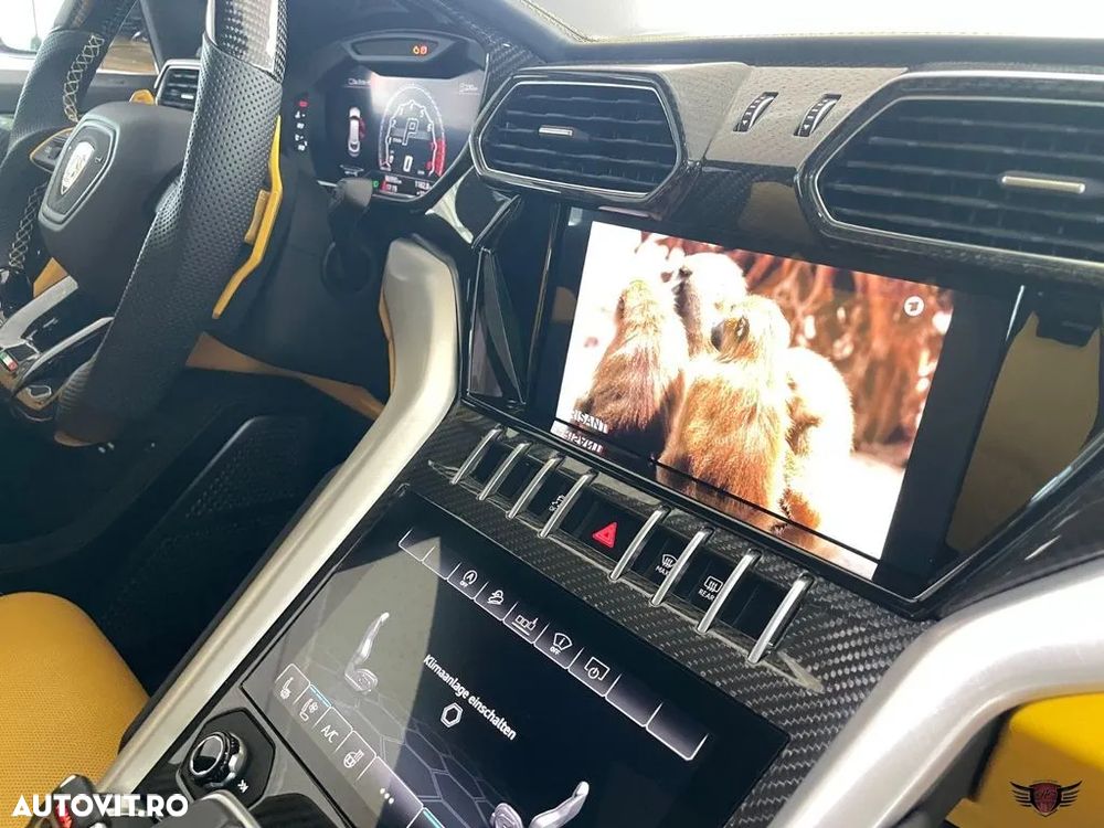Lamborghini URUS Standard - 14