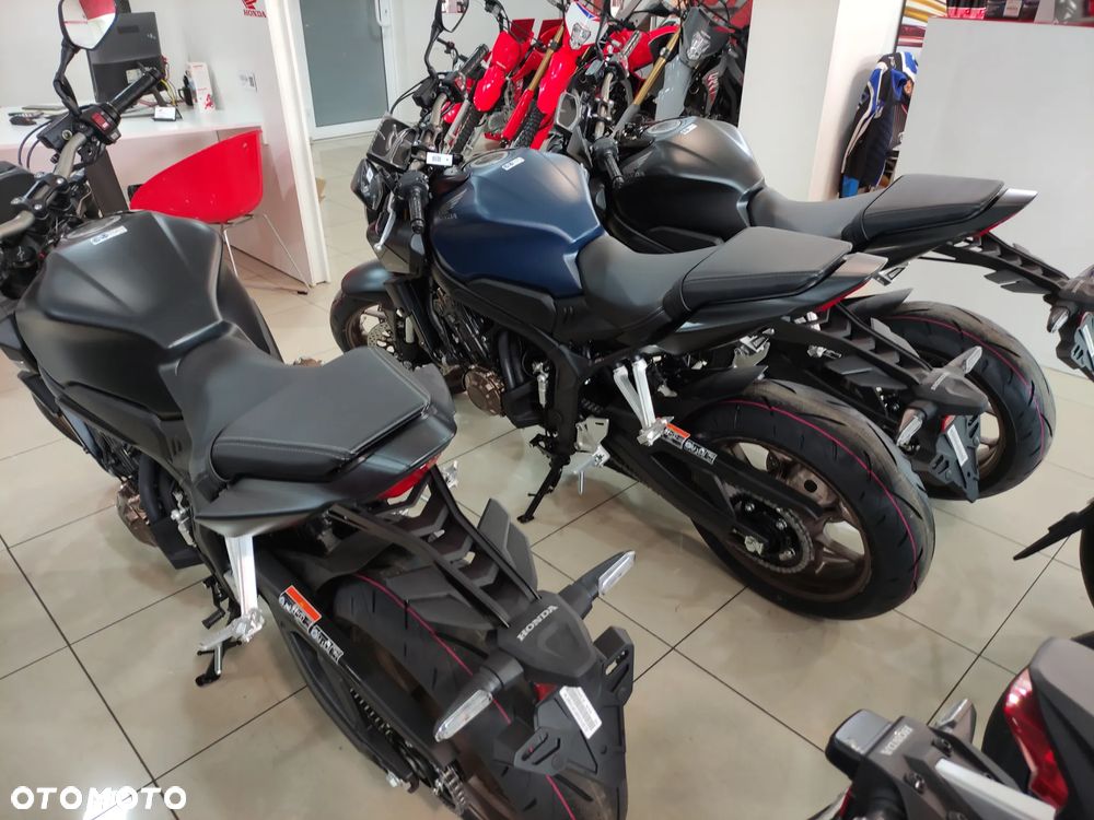 Honda CB - 4