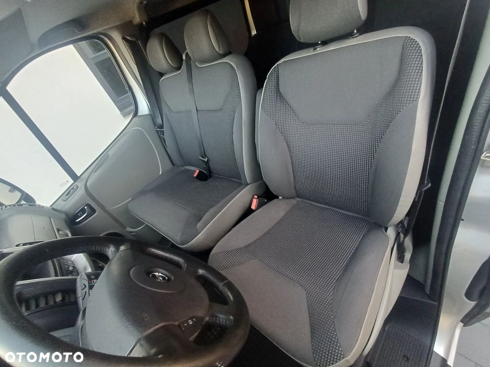 Renault Trafic - 21