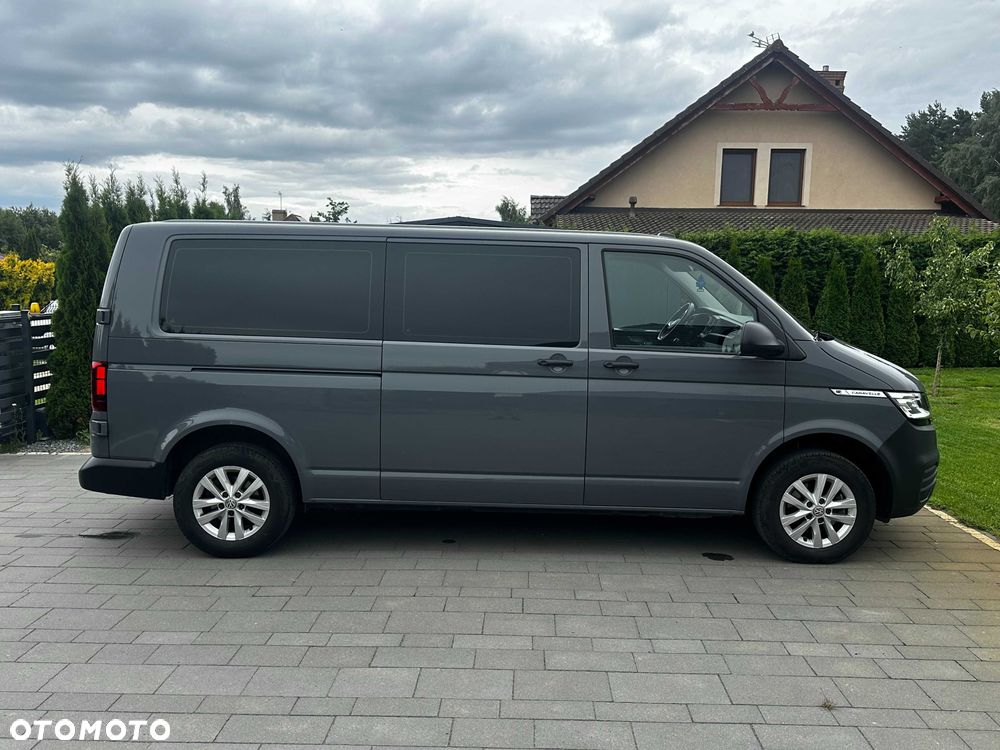 Volkswagen Caravelle - 2