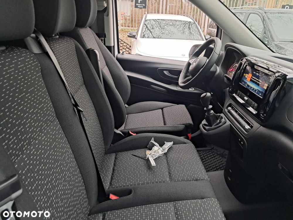 Mercedes-Benz VITO - 10