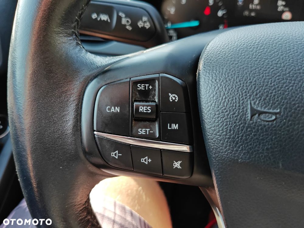 Ford Focus 1.0 EcoBoost Titanium ASS - 27