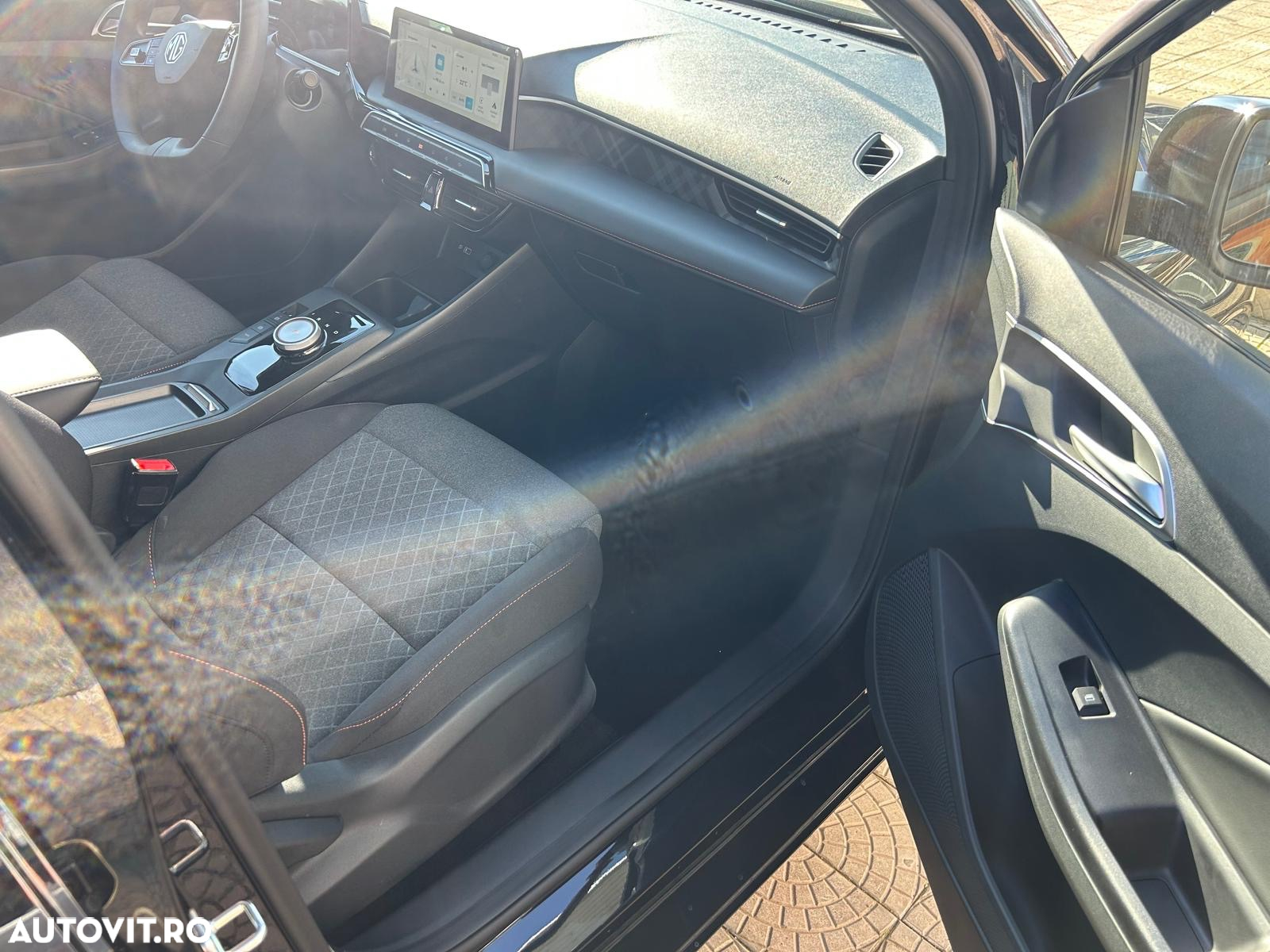 MG MG3 1.5 T GDI HEV Excite - 11