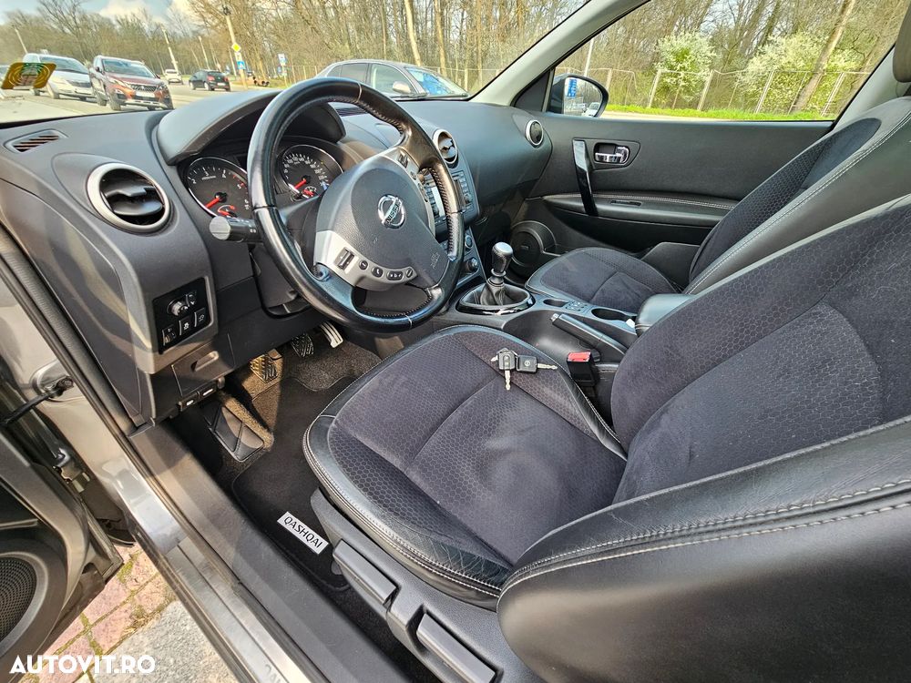 Nissan Qashqai 1.6 DCI TEKNA - 17
