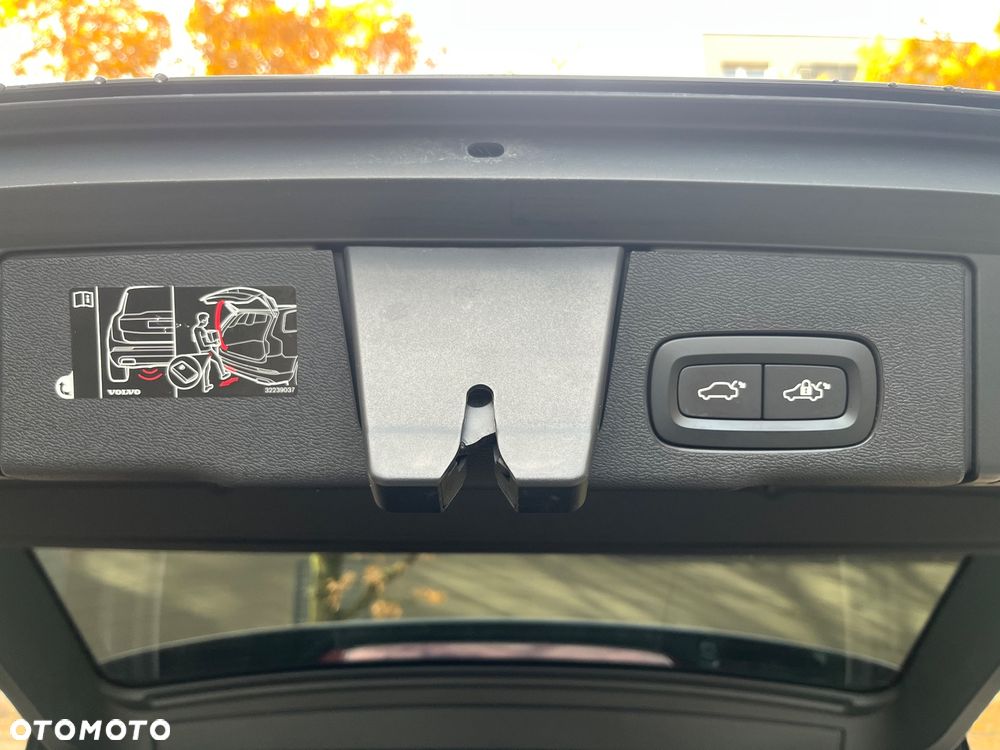 Volvo XC 60 D4 AWD Momentum - 11