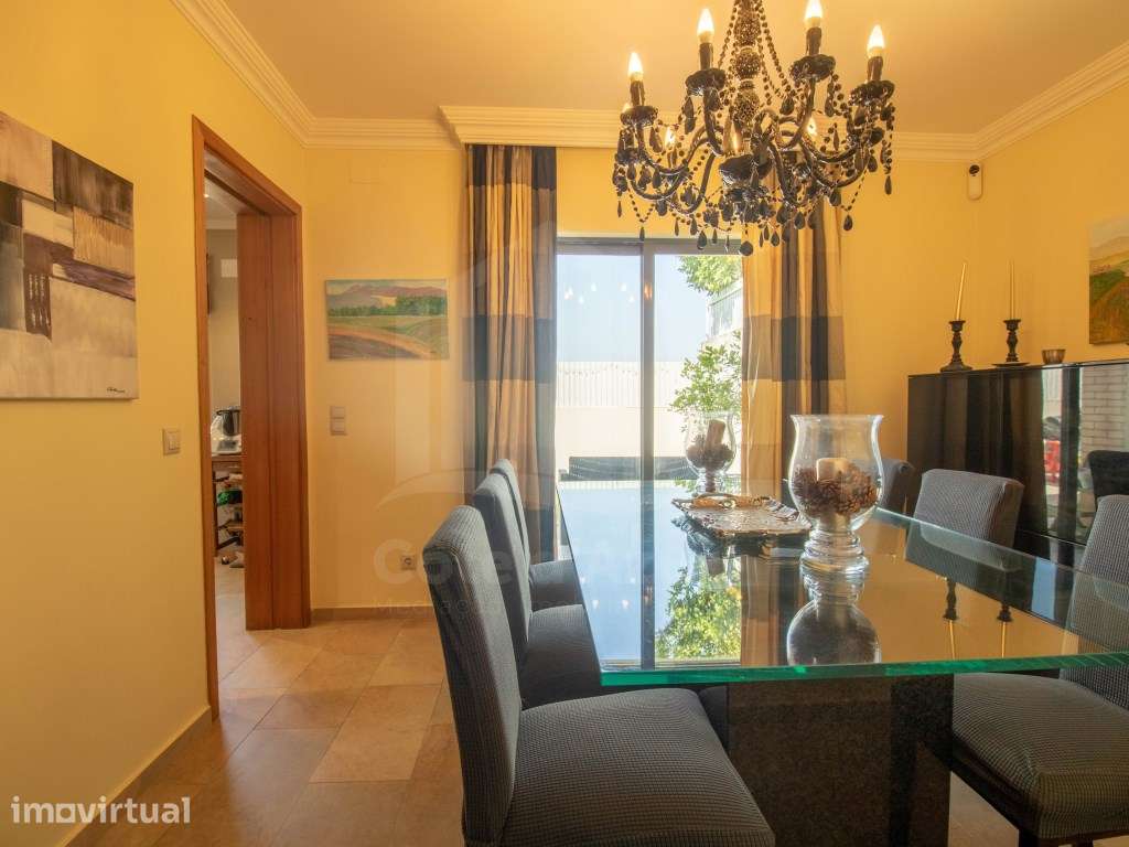 Moradia T3 Remodelada - Venda Nova, Sesimbra - Grande imagem: 5/25