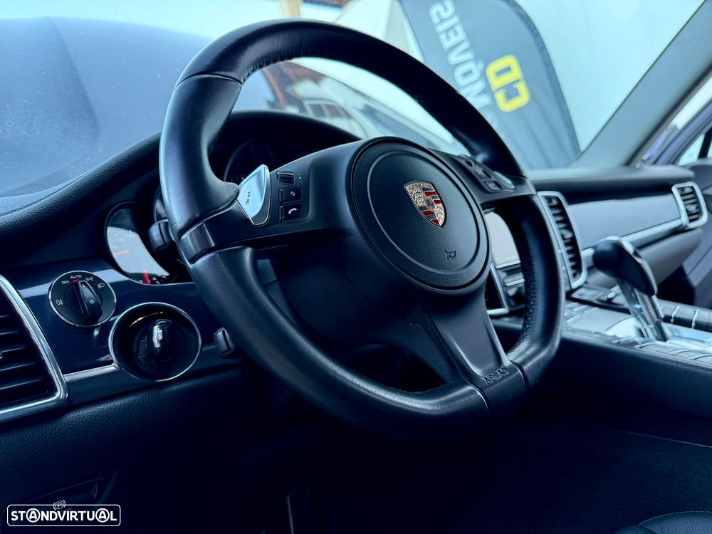 Porsche Panamera Platinum Edition - 39