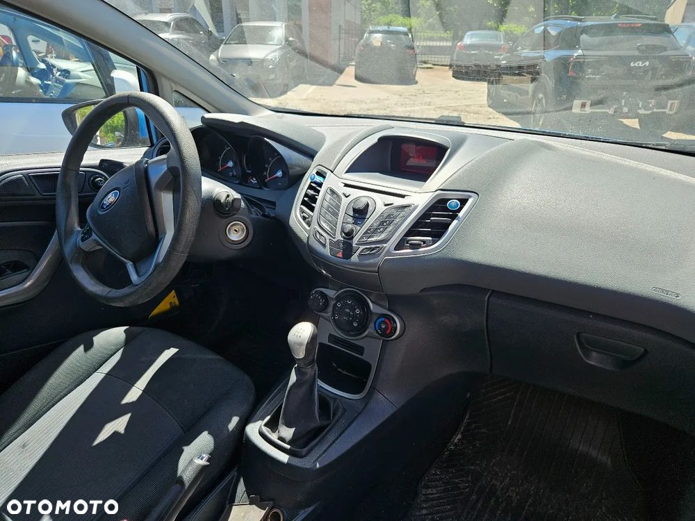 Ford Fiesta 1.4 TDCi Ambiente - 3