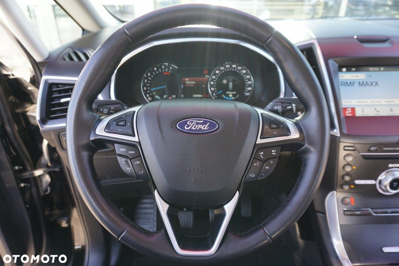 Ford S-Max - 19