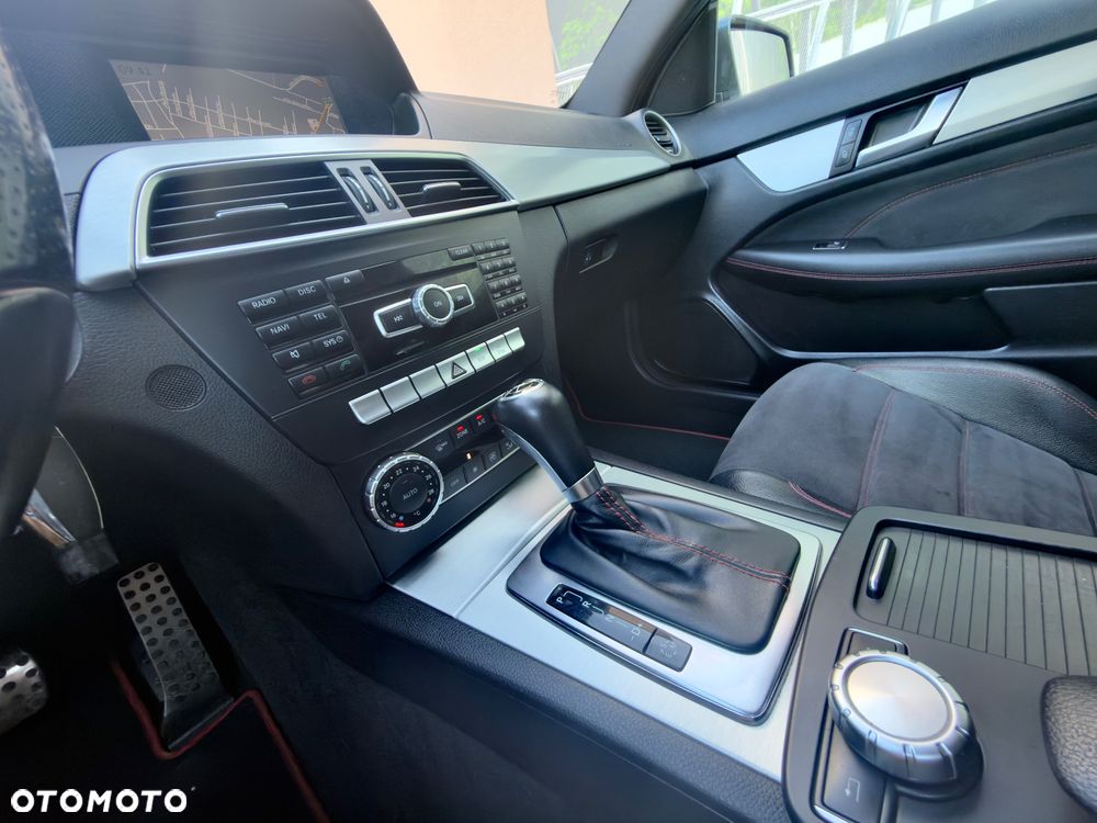 Mercedes-Benz Klasa C 250 Sport 7G-TRONIC - 30