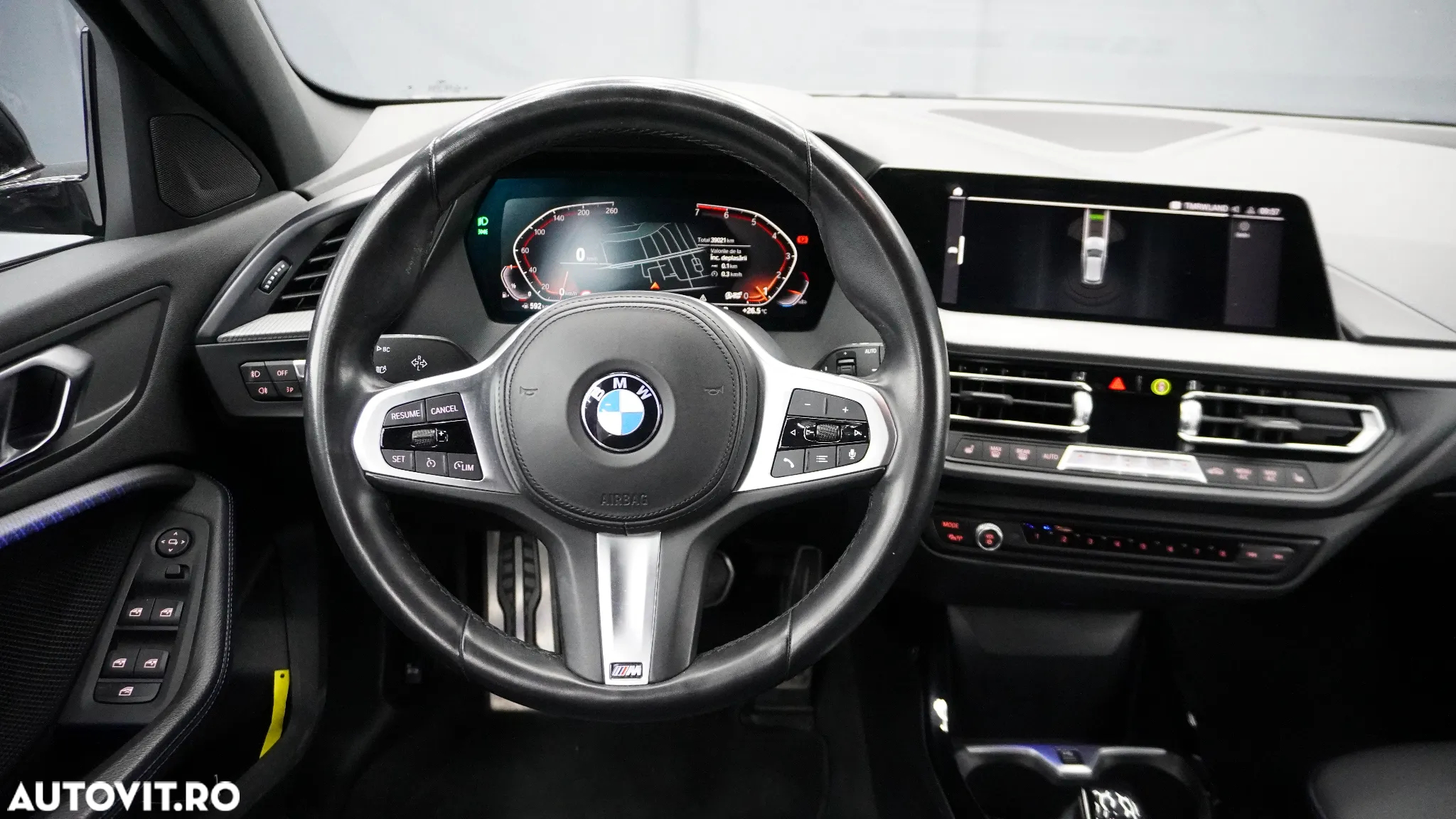 BMW Seria 1 118i Aut. M Sport - 25