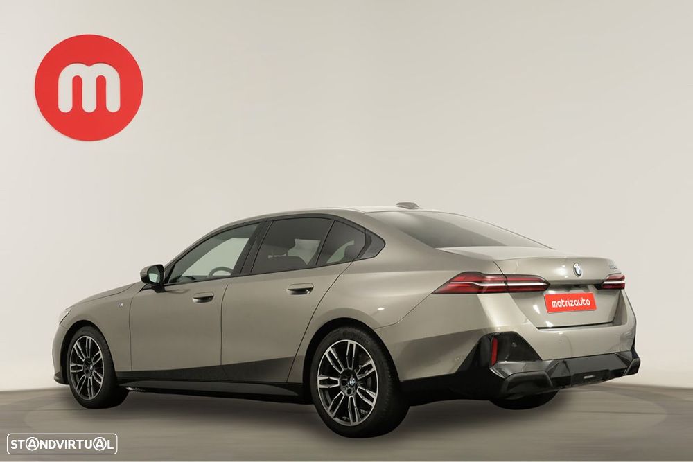 BMW 520 d Pack Desportivo M - 3