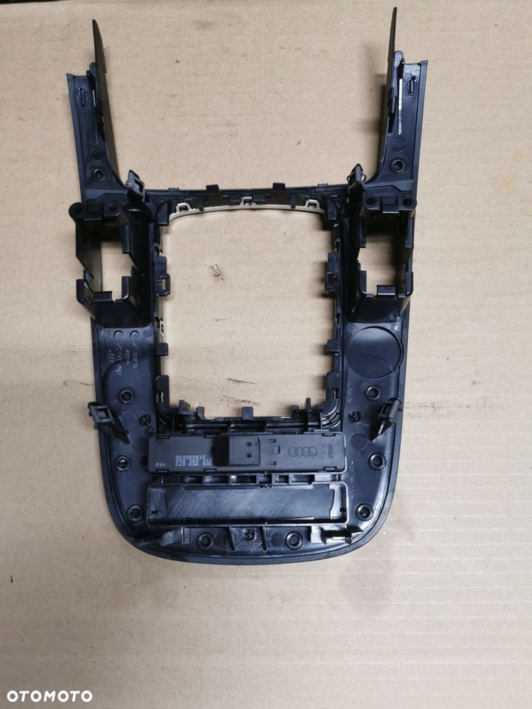 Panel ramka biegów Audi A4 B8 8K0864261 - 5