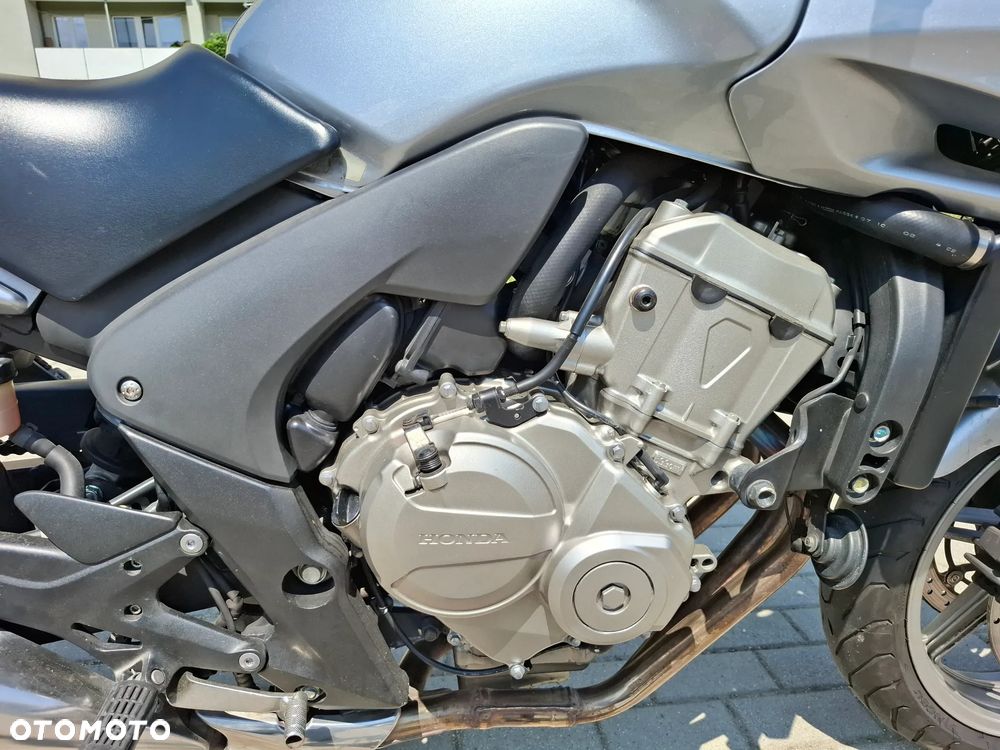 Honda CBF - 8