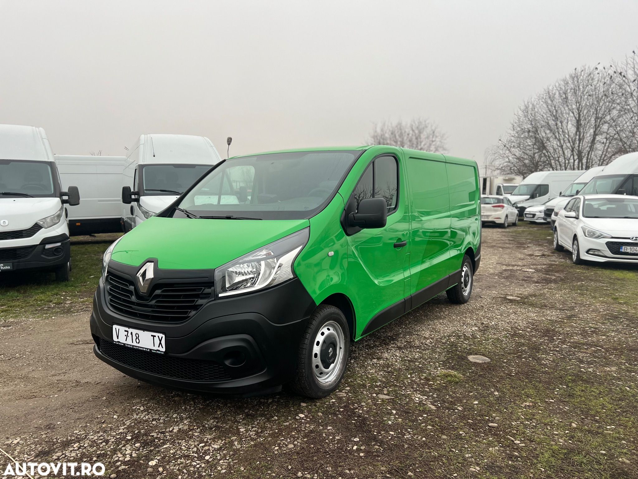 Renault TRAFIC - 1