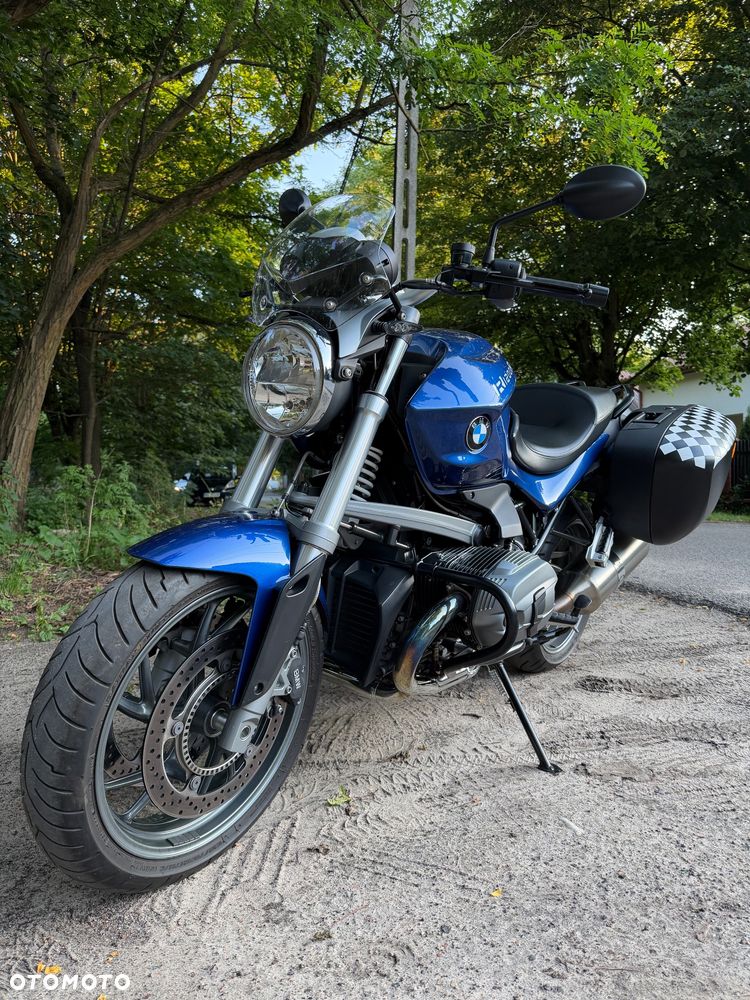 BMW R - 1