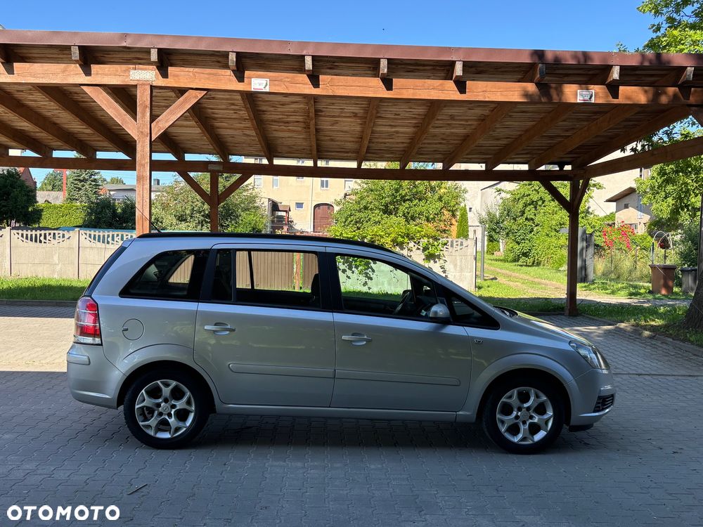 Opel Zafira 2.2 Selection - 11