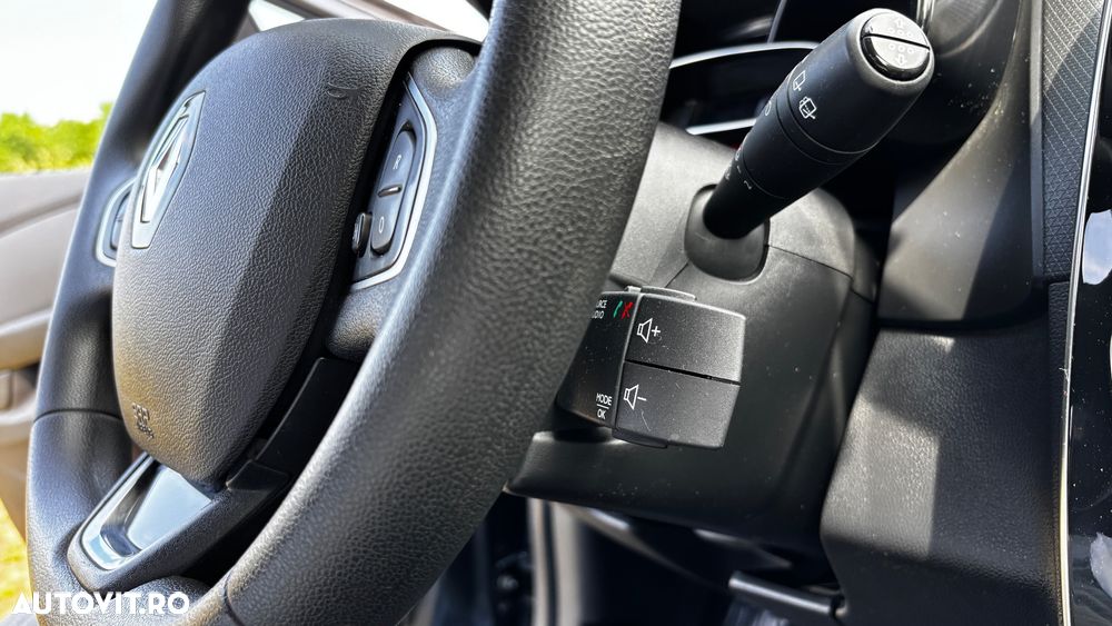 Renault Clio TCe Life Evo - 16