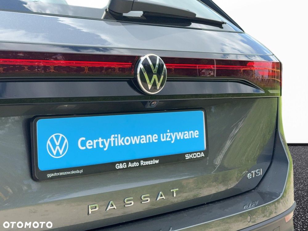 Volkswagen Passat - 15