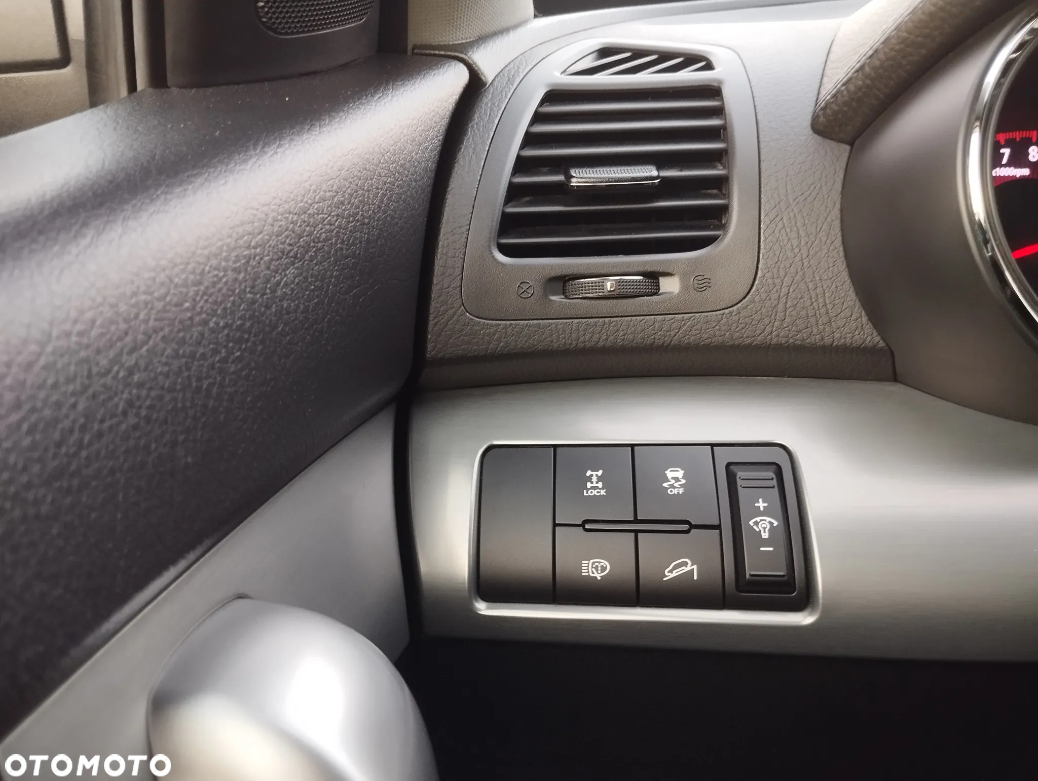 Kia Sorento - 26