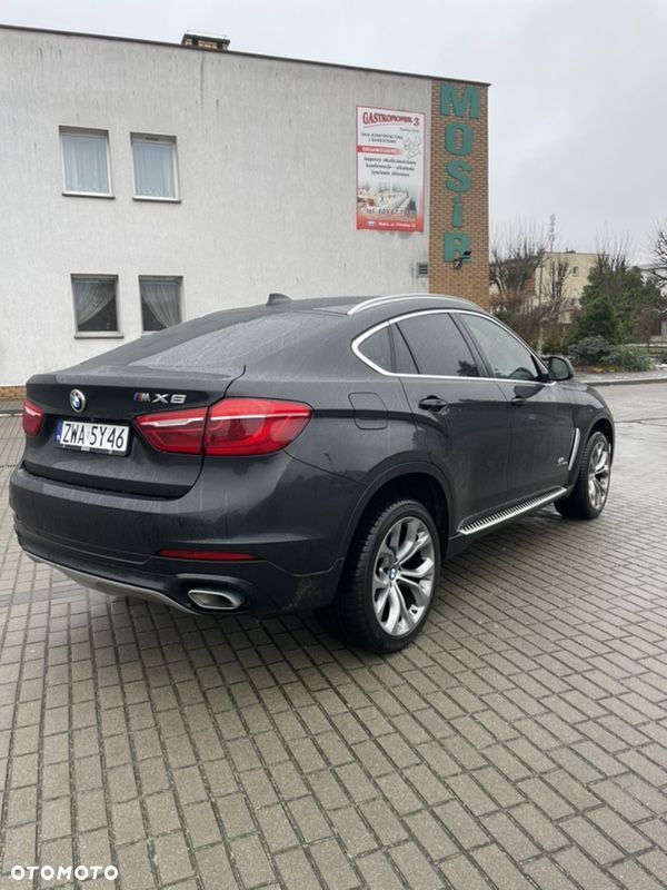 BMW X6 xDrive40d - 25