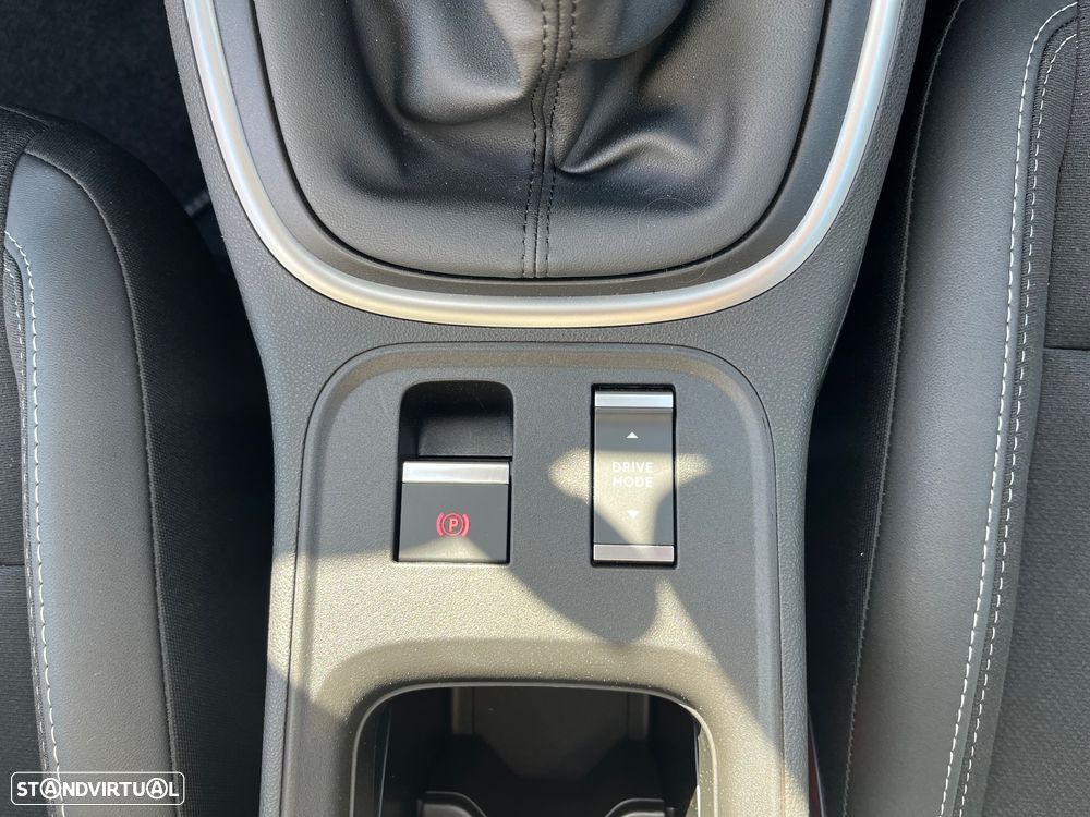 Jeep Avenger 1.2 GSE T3 Altitude - 35